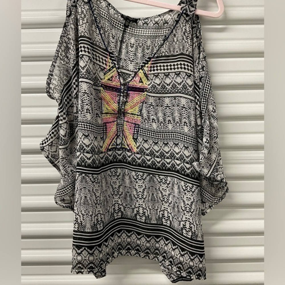 Jessica Simpson Cols shoulder Casual Top Size 2X